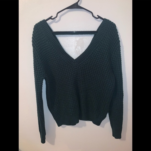 NWOT* Forever 21 v-neck Sweater - Picture 1 of 4